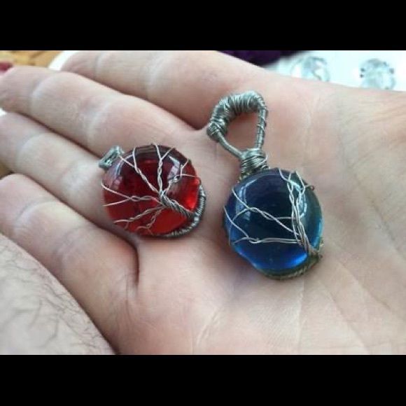 Uniquely Hand Made Wire Charms and Rings - Picture 4 of 4